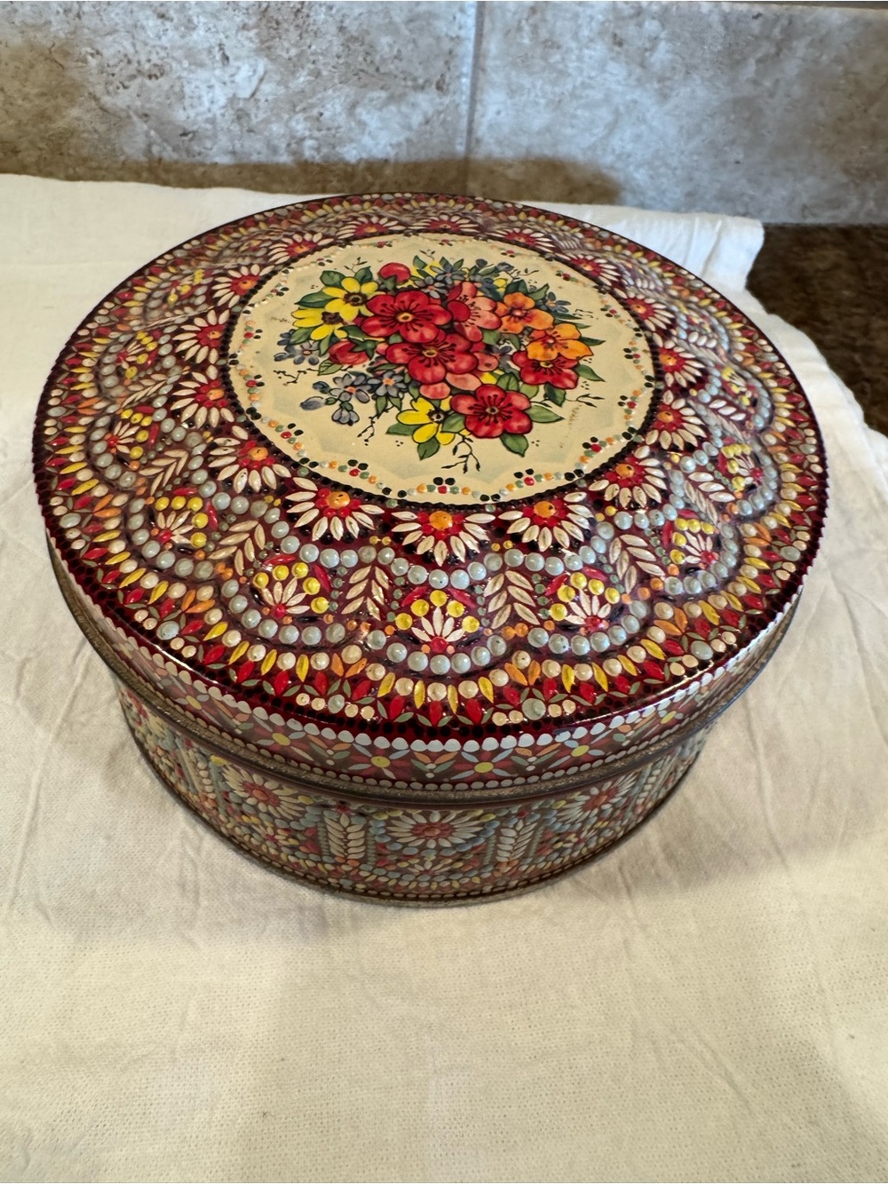 Vintage Daher Holland Round Floral Tin Embossed Metal Biscuit Cookie Storage Box